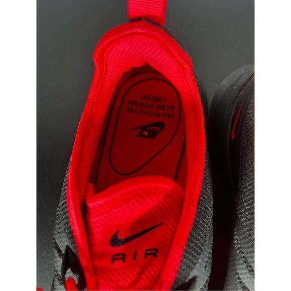 Nike air max axis sneakers main image 9